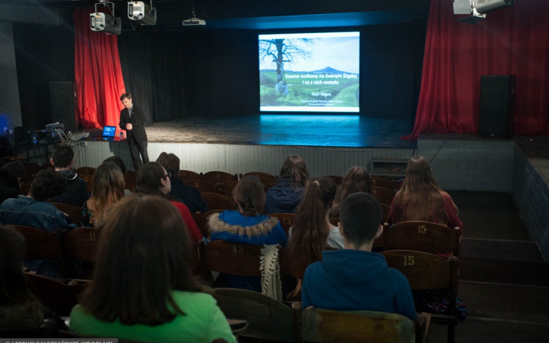 Lecture  at Polish school about extinct volcanoes of Lower Silesia Region